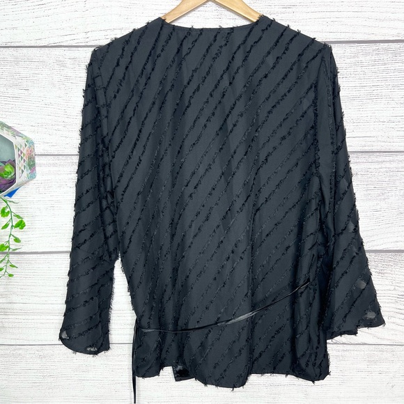 NWT Dear John Black Textured Bell Sleeve Wrap Blouse Top Size Large - Picture 11 of 13